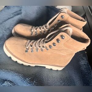 Women’s VICI lace up suede combat boot